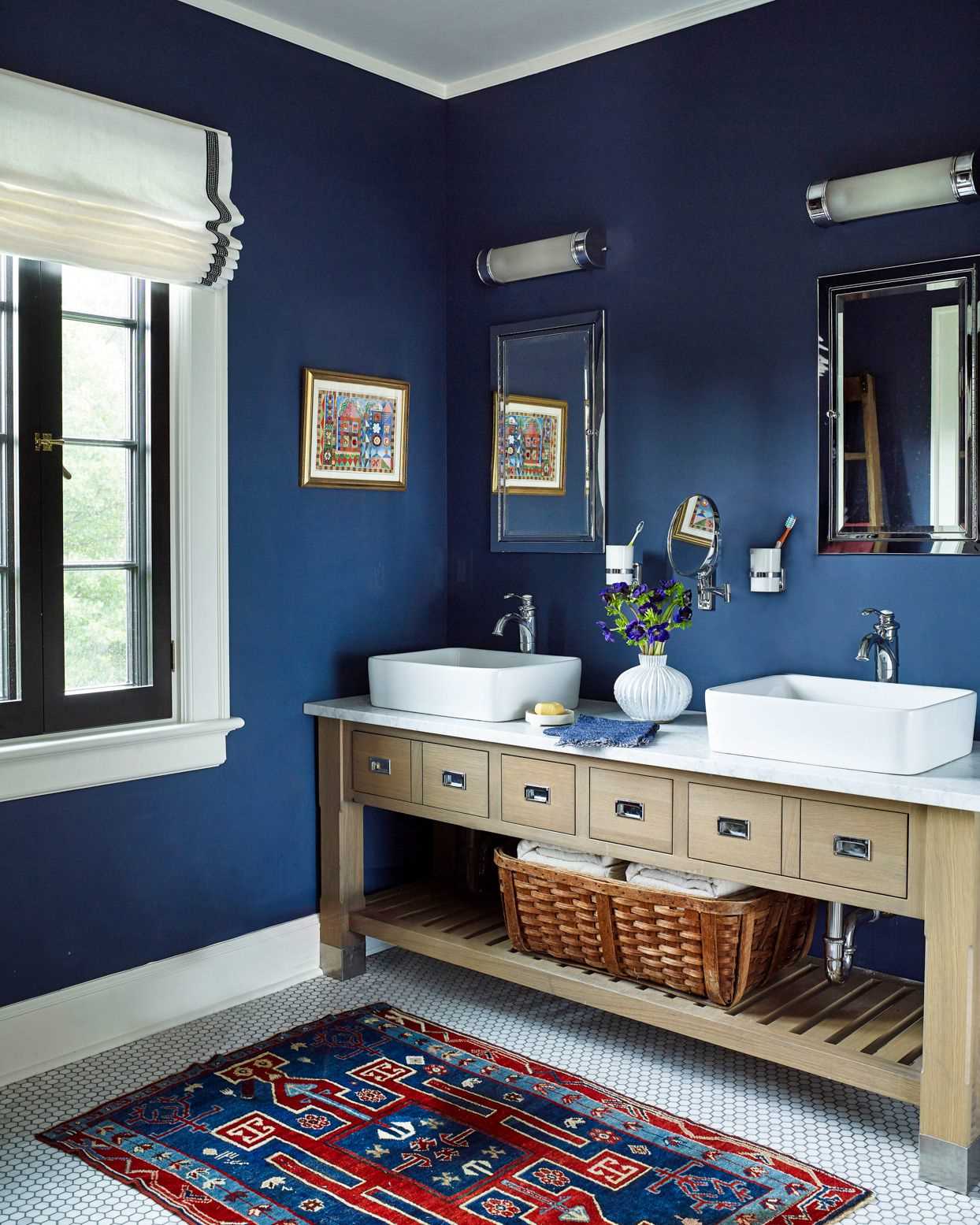 Why Navy Blue and Black Work Well Together